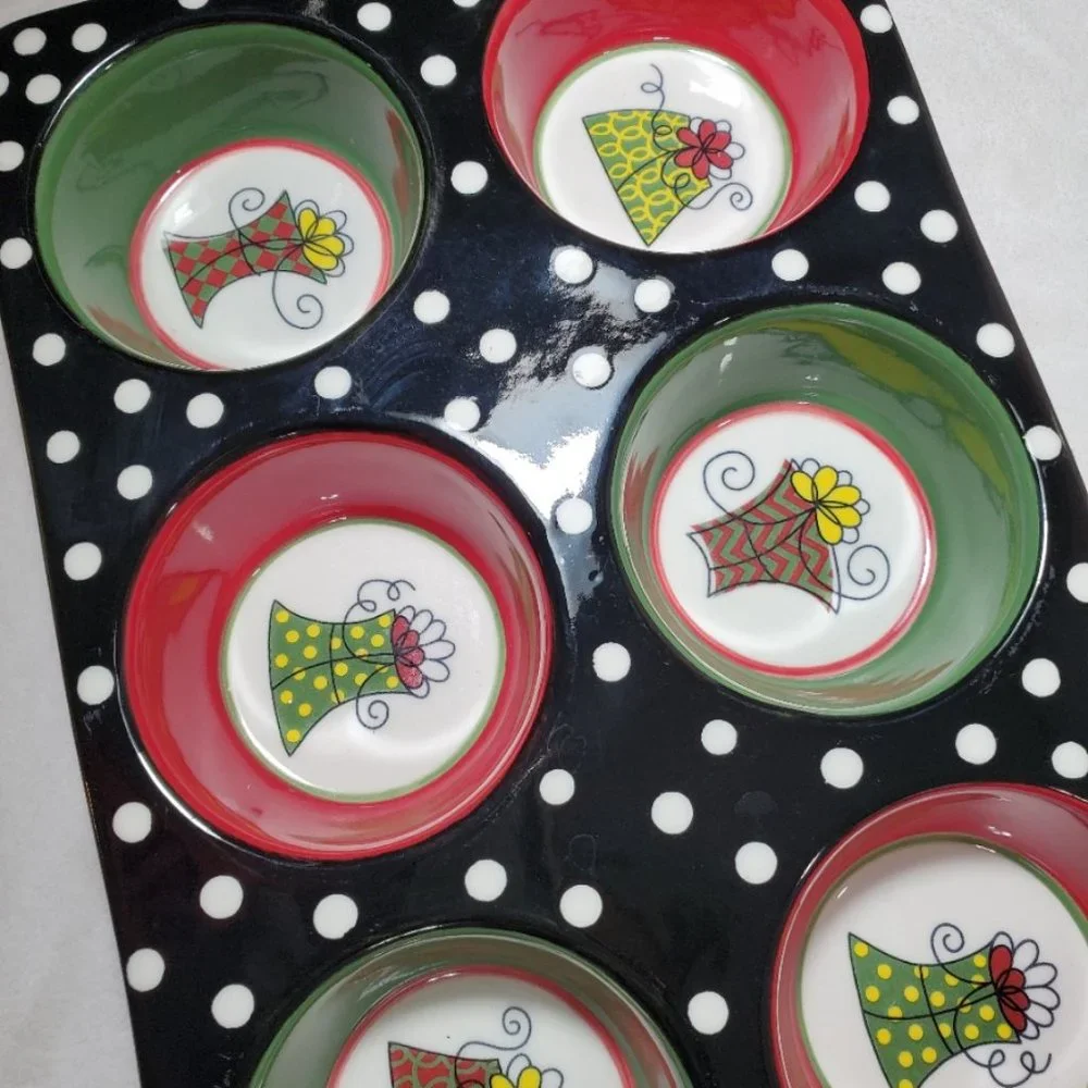 Pier 1 Import Holiday Christmas Muffin Ceramic Dish. Cake Biscuits Cornbread